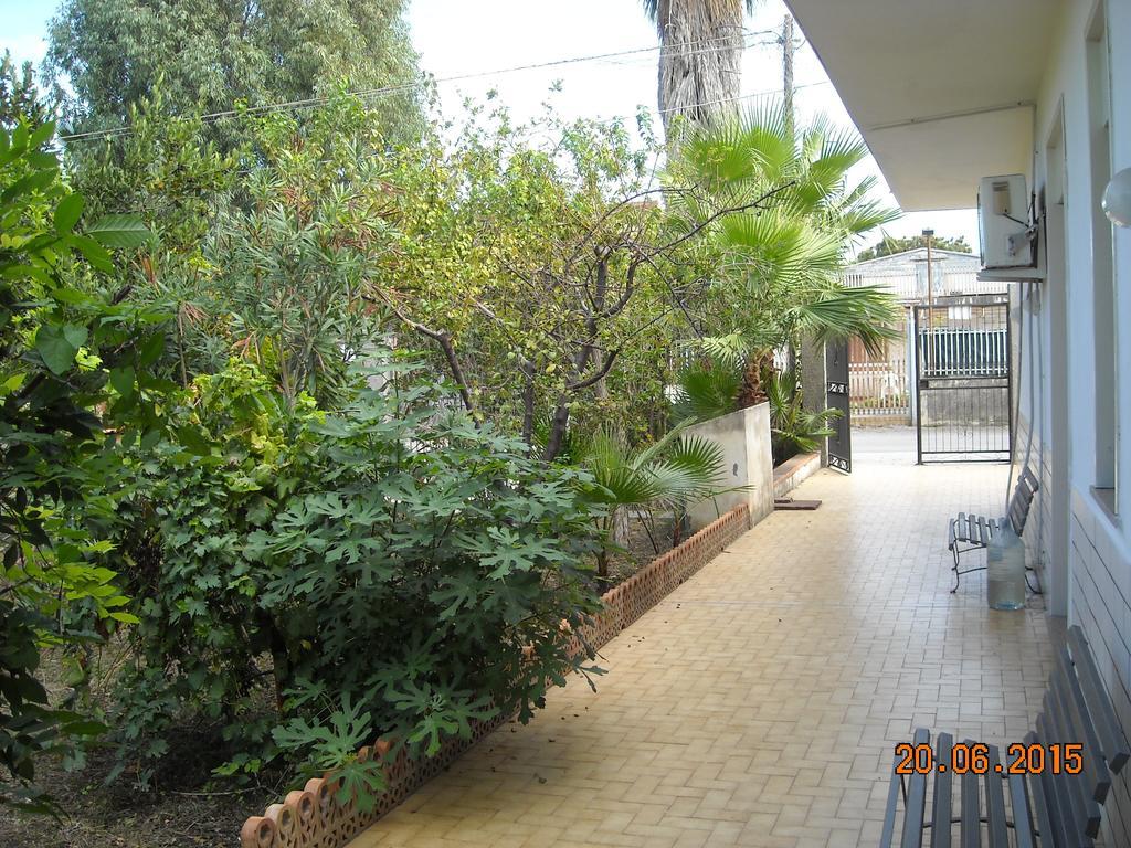 Casa Azzurra Apartman Catania-Fontanarossai nemzetközi repülőtér Szoba fotó